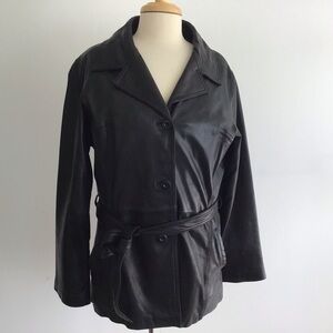 Atelier by B. Thomas black leather self belted three button blazer. Size Large